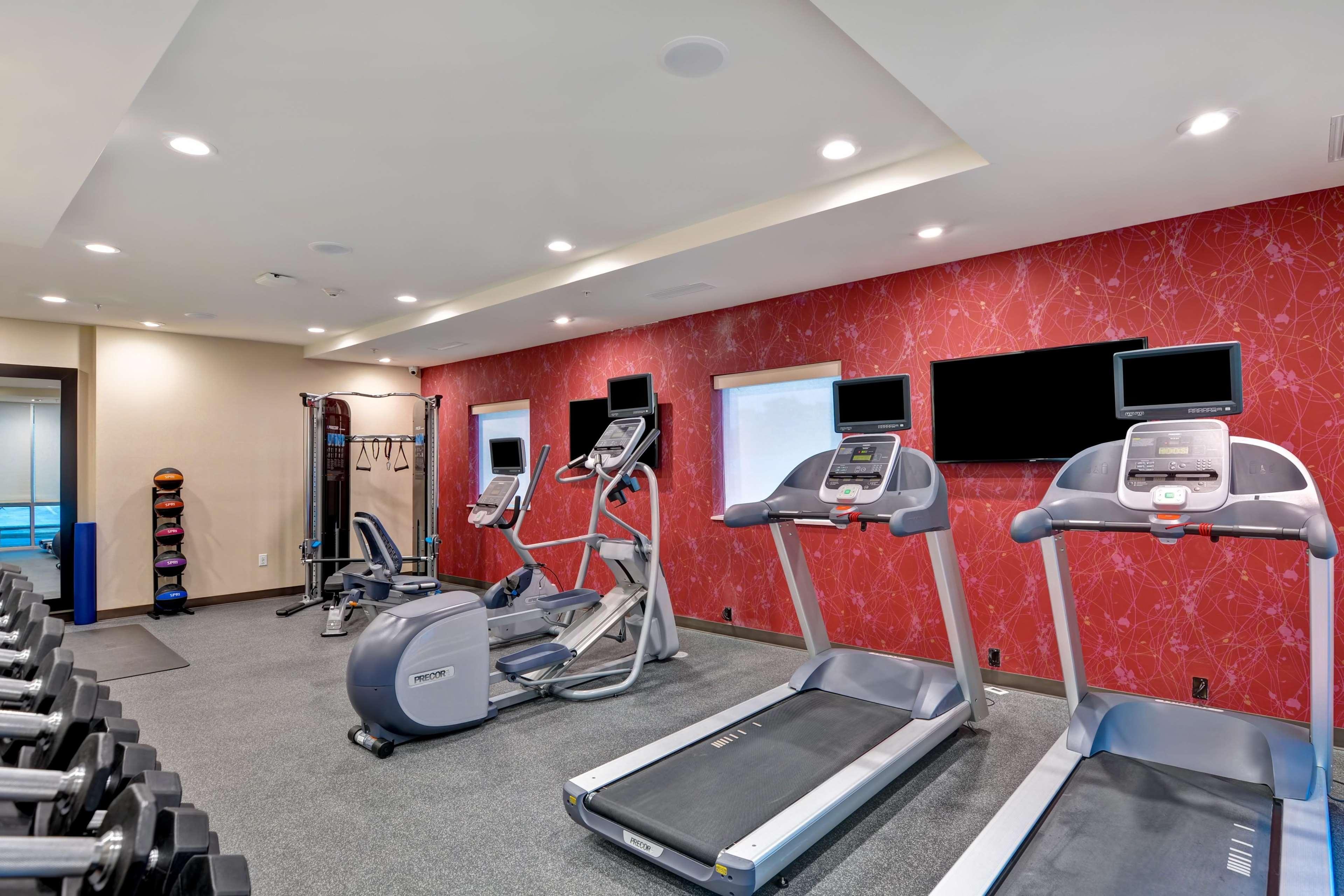 Home2 Suites By Hilton Hot Springs Eksteriør bilde